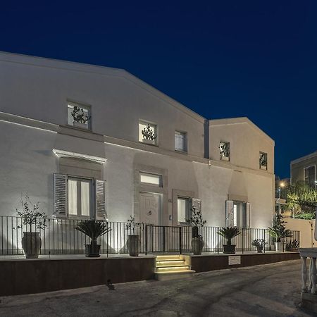 Casa Vacanze "Oceano Mare" Pozzallo Exterior photo