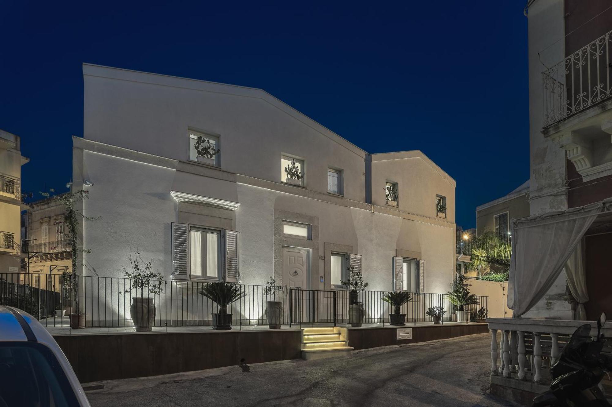 Casa Vacanze "Oceano Mare" Pozzallo Exterior photo